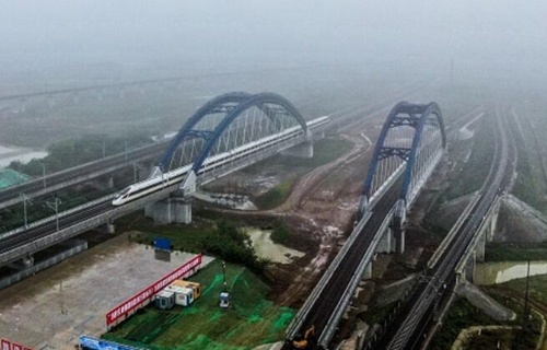 引江濟淮滬蓉(rong)高鐵改建項目雙(shuāng)線撥接完成