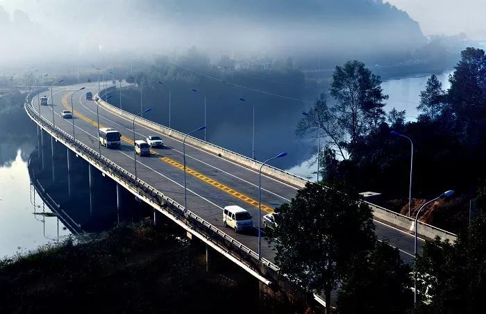 橋梁怎(zěn)麽體檢？“中西(xi)醫結合”了解(jie)下