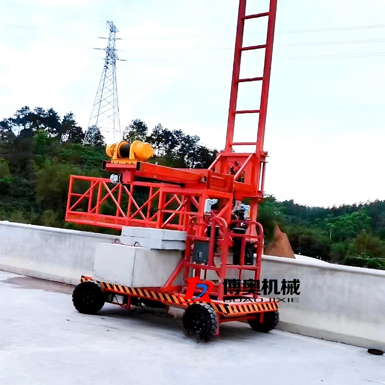 高架橋排水管(guan)道安裝施工電(dian)動吊籃設備