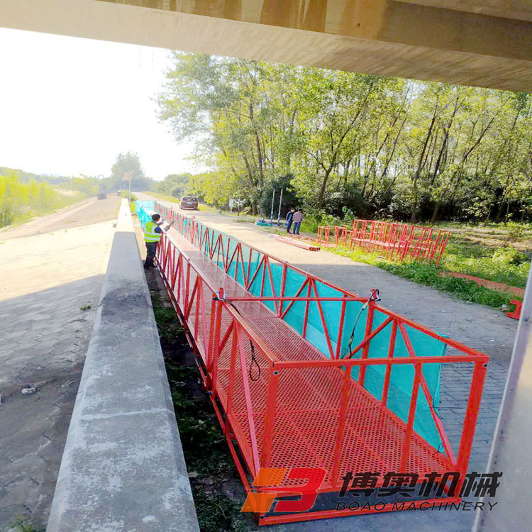 大跨(kua)度橋梁施(shi)工吊籃平(píng)台