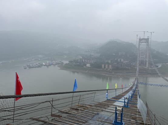 郭家沱長江大(dà)橋過江貓道全(quán)線貫通 兩江新(xīn)區到茶園隻需(xū)10分鍾車程
