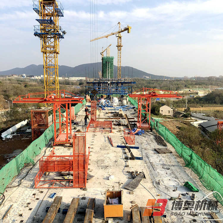 新型防(fang)撞牆模闆施工台(tai)車