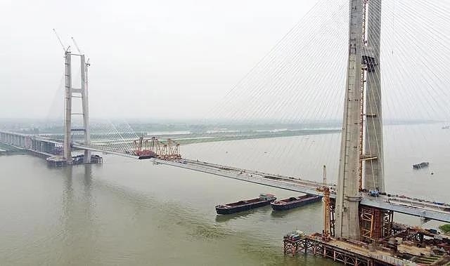 這些(xie)是今天橋梁界的(de)大事......